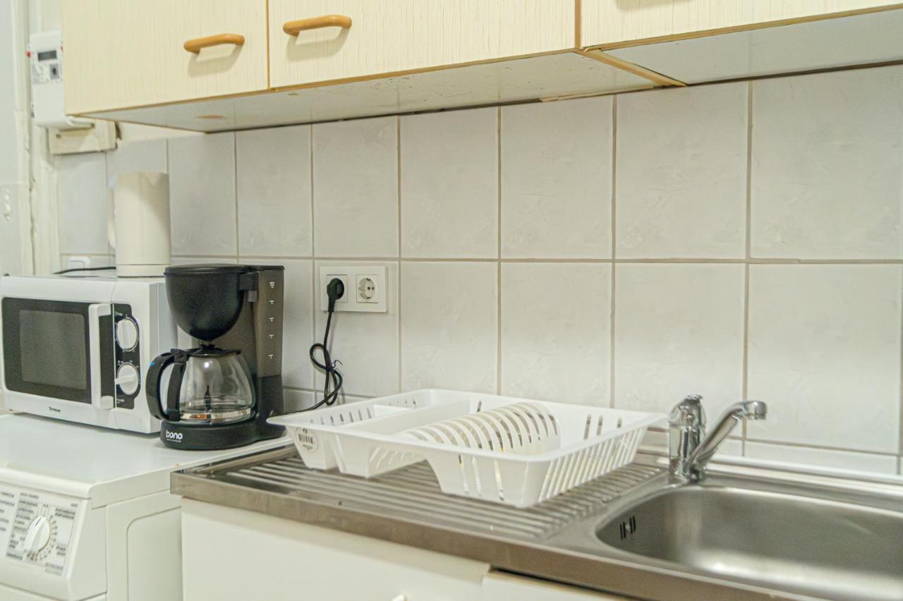 Economy 1Br Apartment Well Connected To The Whole City Viena Exterior foto